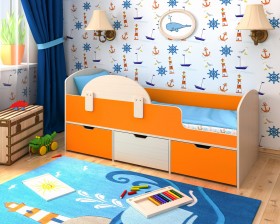 Кровать Малыш-мини с бортиком Дуб молочный/Оранжевый в Белокурихе - belokuriha.katalogmebeli.com | фото